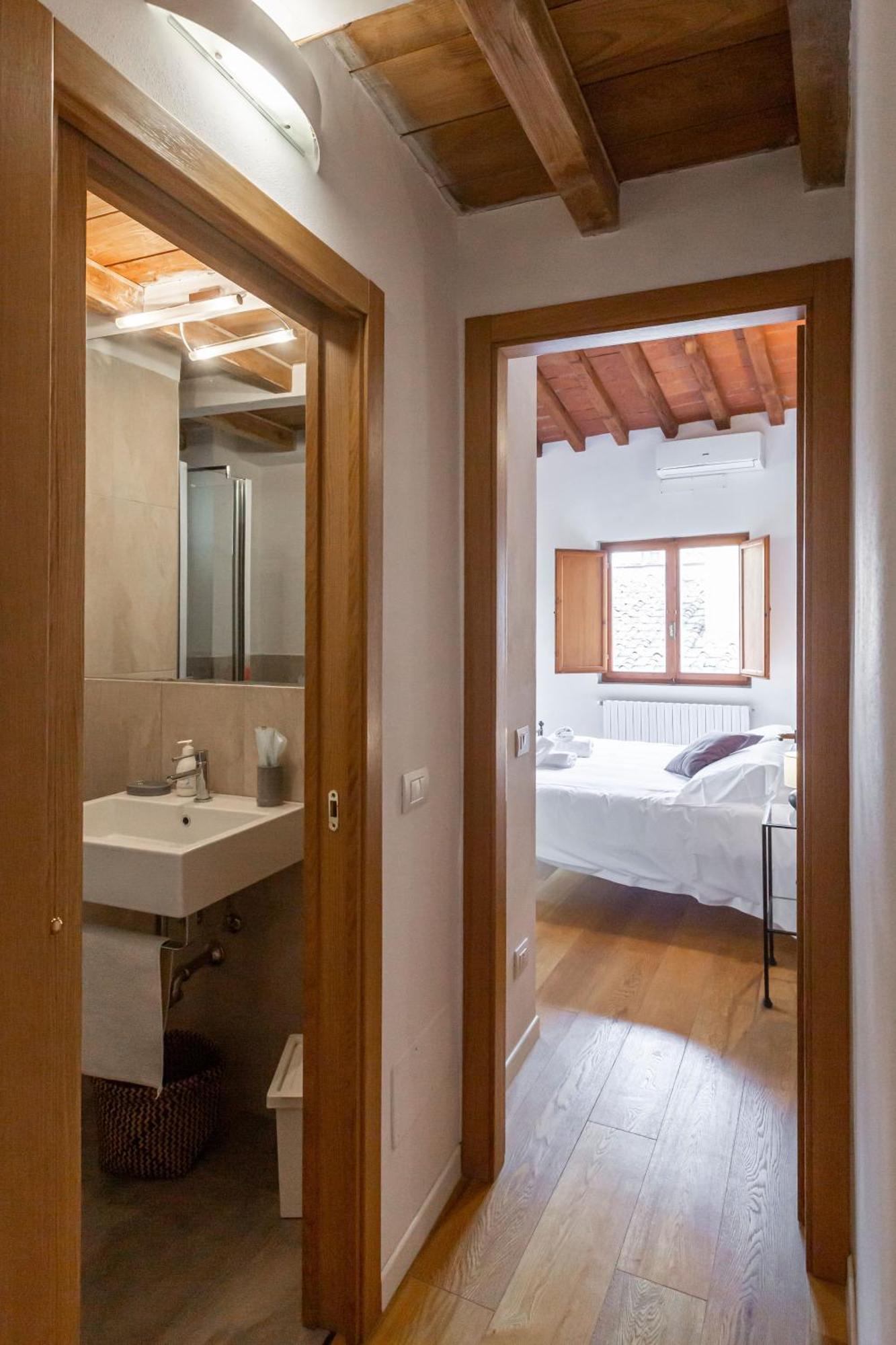 Dreaming Apartment In An Ancient Tower Florens Exteriör bild